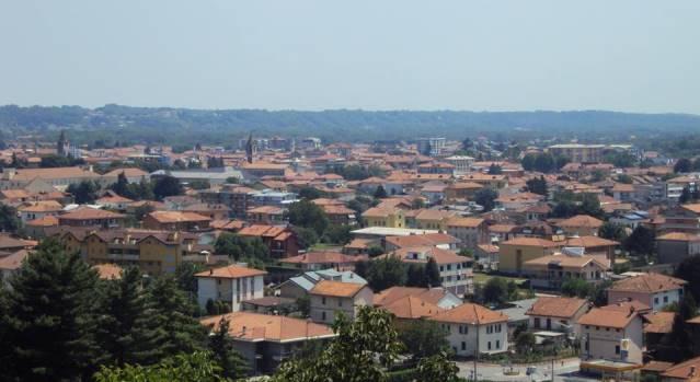 Borgomanero continua a crescere: in 12 anni 2 mila residenti in più