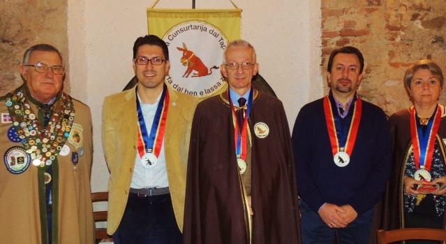 La Cunsurtarija dal Tapulon festeggia il compleanno con 2 nuovi discepoli