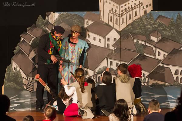 Bambini spettatori e attori all’Attico delle Arti