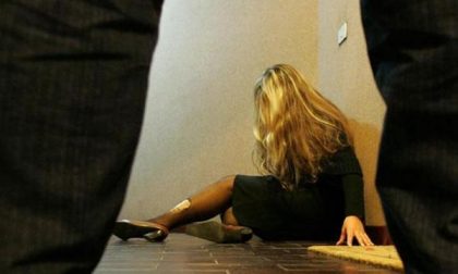 Contro la violenza sulle donne un flash mob alla Barriera Albertina