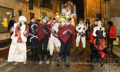 Galliate: la città nelle mani dei re del Carnevale (FOTOGALLERY)