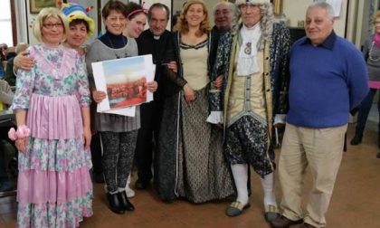 I regnanti di Biscottinopoli in visita alla casa di riposo San Francesco