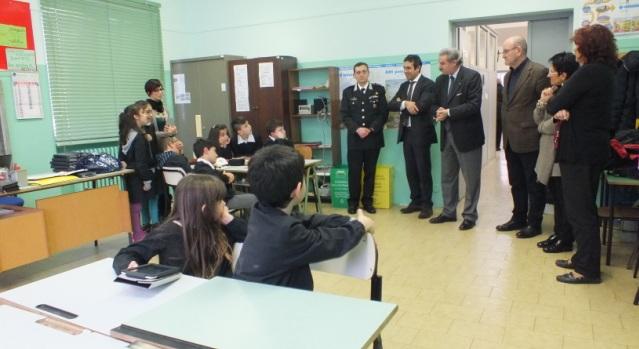 Istituzioni in visita alla scuola di Alzo di Pella, riaperta dopo la frana di novembre
