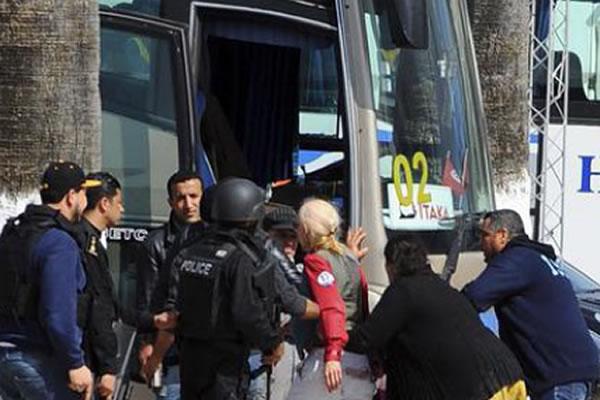 Attentato a Tunisi: morto uno dei due novaresi feriti