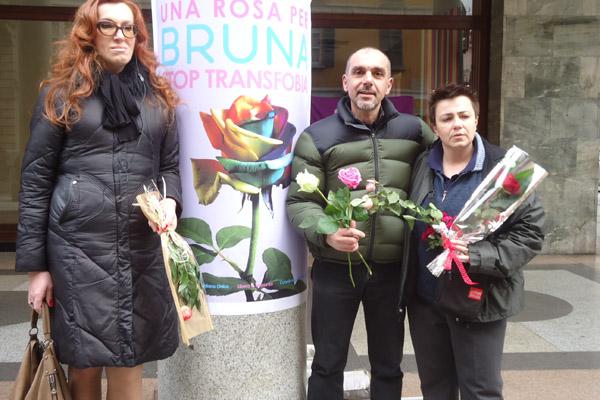Brunella ricordata a 3 anni dalla sua morte con un flash mob in centro