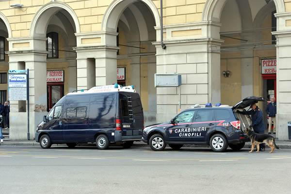 Carabinieri impegnati in un controllo antidroga in zona autostazione e stazione ferroviaria