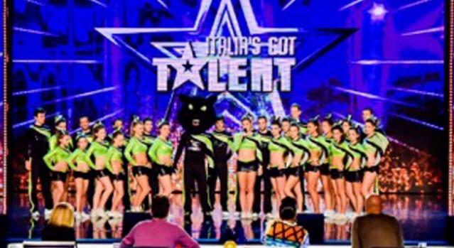 Cento secondi per i 4 sì dei giudici