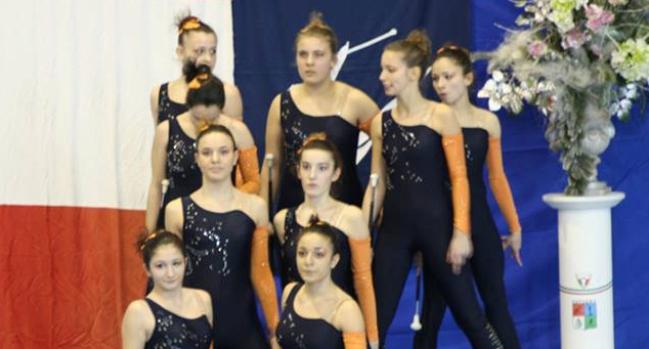Medaglie “di gruppo” per i team del Twirling Santa Cristina