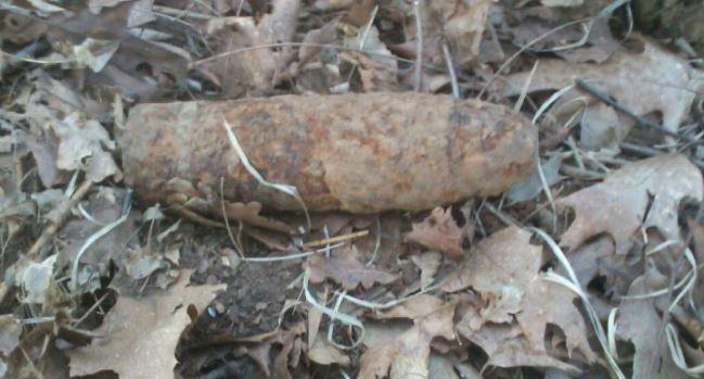Ordigno bellico ritrovato nei boschi