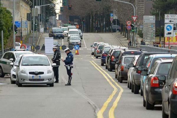 Da venerdì riaperto in entrambe le direzioni il cavalcavia XXV Aprile
