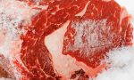 Ladri buongustai in azione ad Arona: rubata carne dai congelatori di due case