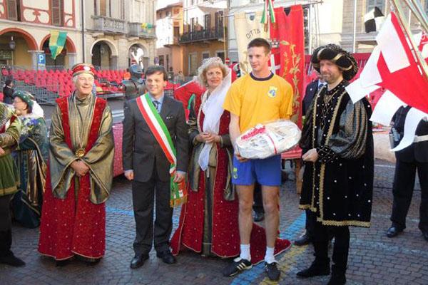 Si respira aria di festa in attesa della Corsa della Torta