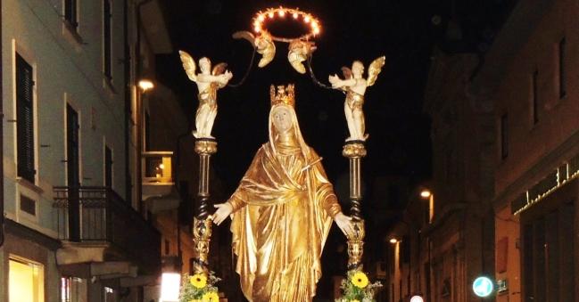 Venerdì Santo con il maxi-schermo alla Collegiata di Borgomanero