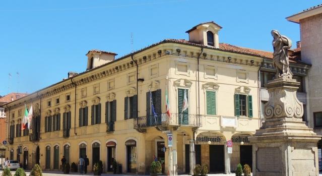 Borgomanero, i ragazzi delle medie diventano curatori di una mostra