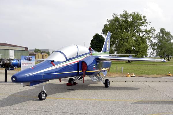 “Gioielli” aerei in vetrina a Cameri