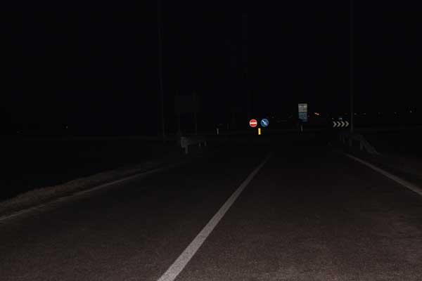 «Rotonda al buio, aspettiamo il morto?»