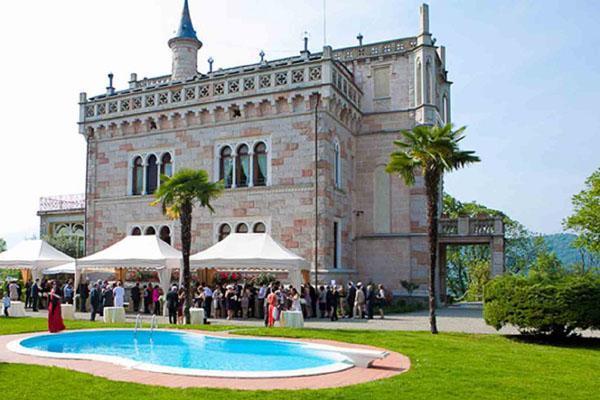 Sozzani sul Castello di Miasino: “va venduto, non è da  mantenere”