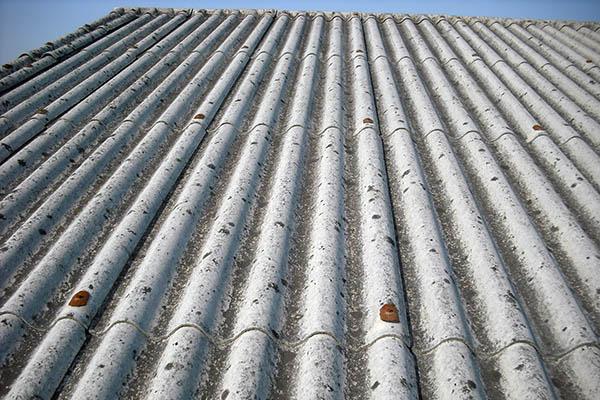 Vespolate, questione amianto: “Sbloccare l’impasse nella conclusione dei lavori”