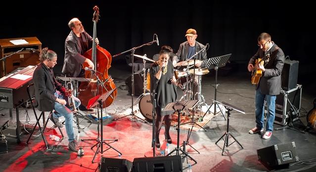 Amenoblues parte raccontando Billie Holiday