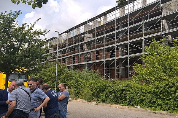 C’è la soluzione per il cantiere abbandonato di via Pianca