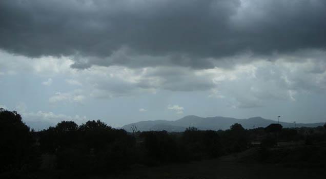 Meteo, dopo il caldo arriva l’allerta temporali