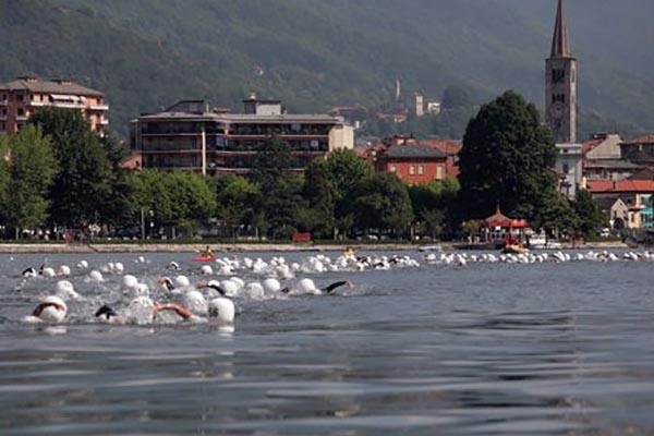 Partecipazione record per l’Oceanman nel lago d’ Orta