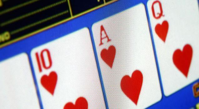 Slot machine “ad ore”, l’ordinanza è realtà