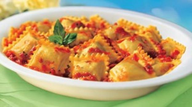 Tavolate in strada per solidarietà nel weekend a Borgomanero e Omegna