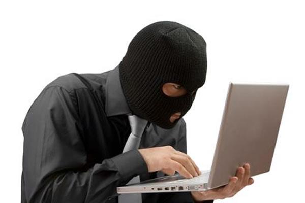 Nuova mail truffa. Con tanto di ricatto