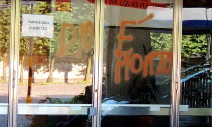 “Dio è morto”: raid vandalico al Don Bosco
