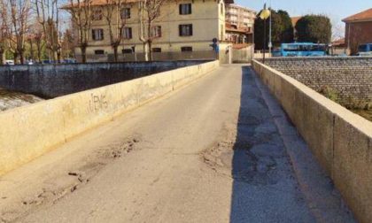 Lastre di granito sul ponte Araldo