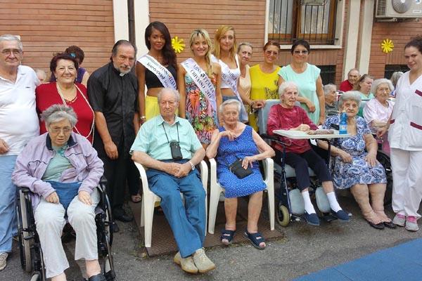 Le ragazze di Miss Italia alla Casa di riposo San Francesco