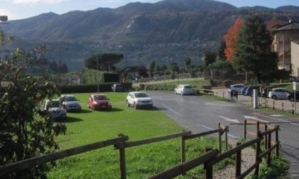 Orta: finisce contro il guardrail, centauro in ospedale