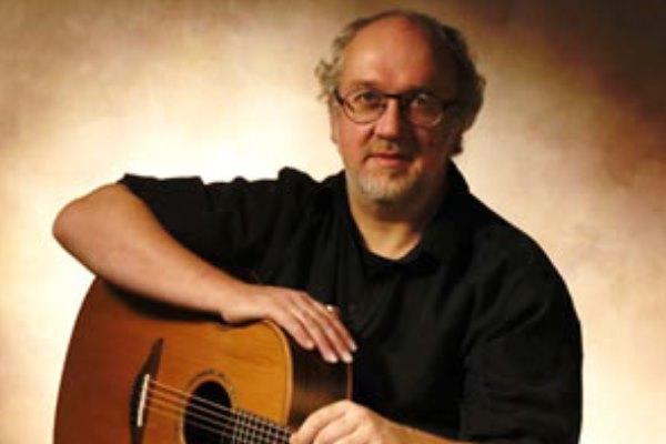 Fisarmonica e chitarra per la chiusura di “Un Paese a Sei Corde”