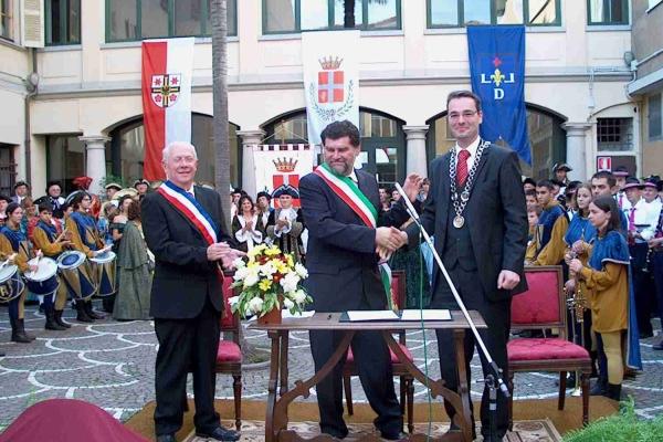 “Gemelli”: sono già dieci anni