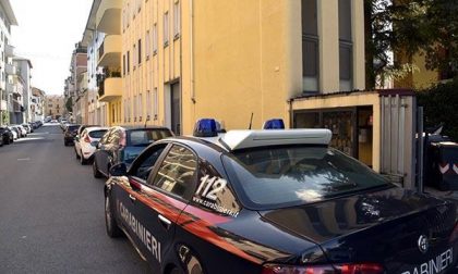 In via Fossati sequestrato ennesimo alloggio a ‘luci rosse’