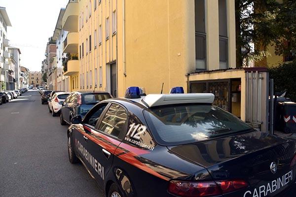 In via Fossati sequestrato ennesimo alloggio a ‘luci rosse’