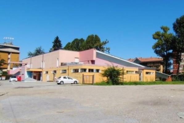 La piscina di Borgomanero si rifà il look