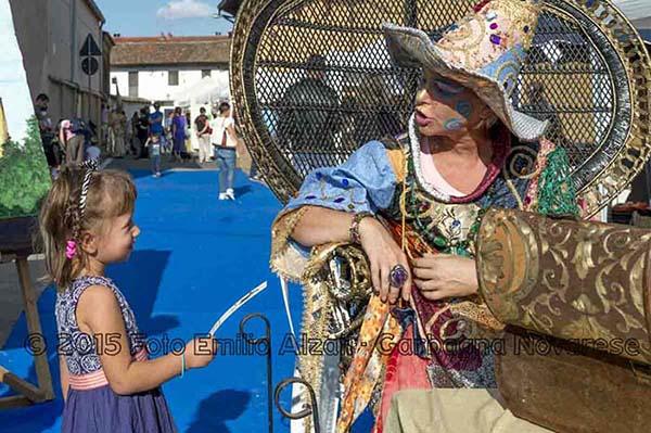 Migliaia di persone al Gran mercatino della magia di Vignarello (FOTOGALLERY)