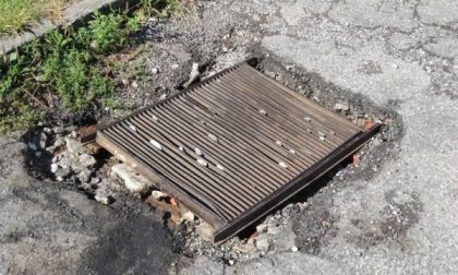 Vialetti in degrado, il Comune intima all'Atc di sistemare