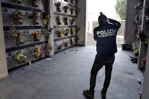 Cimitero ancora preso di mira dai ladri