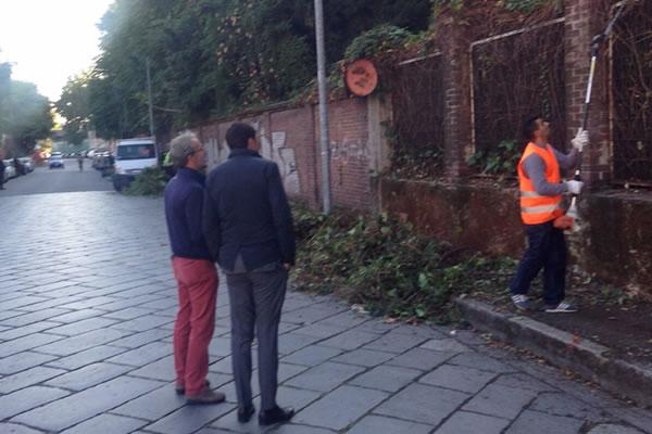 Detenuti al lavoro con Assa in viale Leonardo Da Vinci