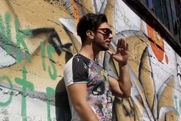 Il rapper aronese che dice no al cyberbullismo