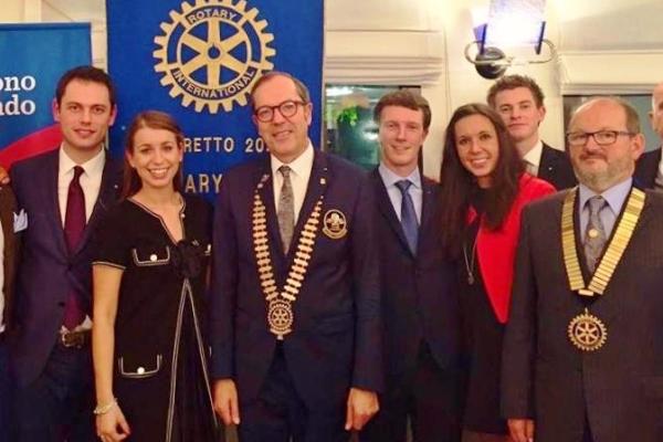 Le istruzioni per prevenire le morti in culla? Stampate sul body del neonato