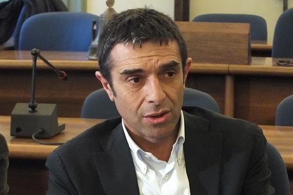 Besozzi scrive al ministro Padoan per impedire la chiusura dell’Agenzia delle Entrate di Borgomanero