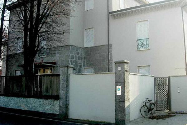 Così picchiavano i disabili in sedia a rotelle: arrestati (e anche licenziati in tronco)