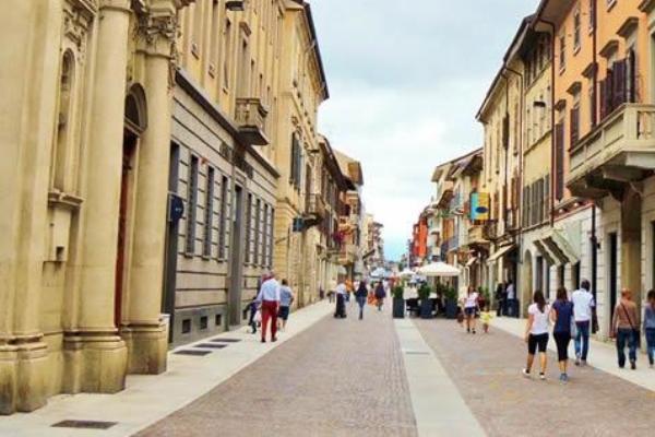 Due belle storie  di… ordinaria onestà