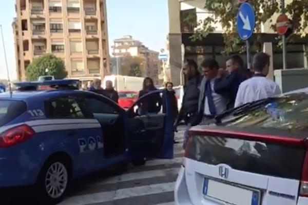 Il video (IN ESCLUSIVA) dell’uomo che ha sparato in mezzo alla strada in via Andrea Costa – ecco il VIDEO DELLA CATTURA