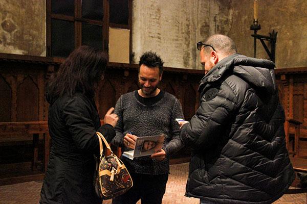 Nek a Novara incontra i fans al Broletto (FOTOGALLERY)