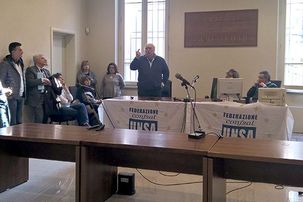 Protesta dei cancellieri in Tribunale: “non viene rispettato il nostro orario di lavoro”